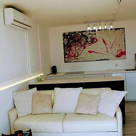 Conca C21- Front Little Pool, Private Jacuzzi Sea View מלון