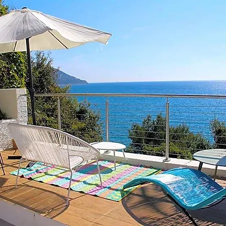 מלון Conca C21- Front Little Pool, Private Jacuzzi Sea View Oneglia