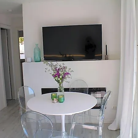 Conca C21- Front Little Pool, Private Jacuzzi Sea View מלון 4*